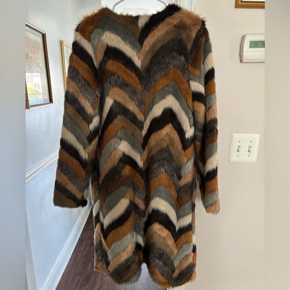 Tart Collections Faux Fur Coat - Picture 3 of 6